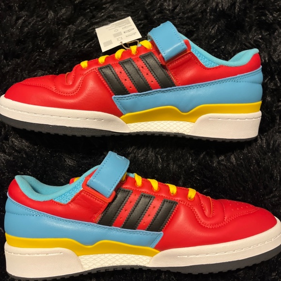 South Park (Cartman) adidas size 11.5 ( new BNIB deadstock) - Picture 2 of 8